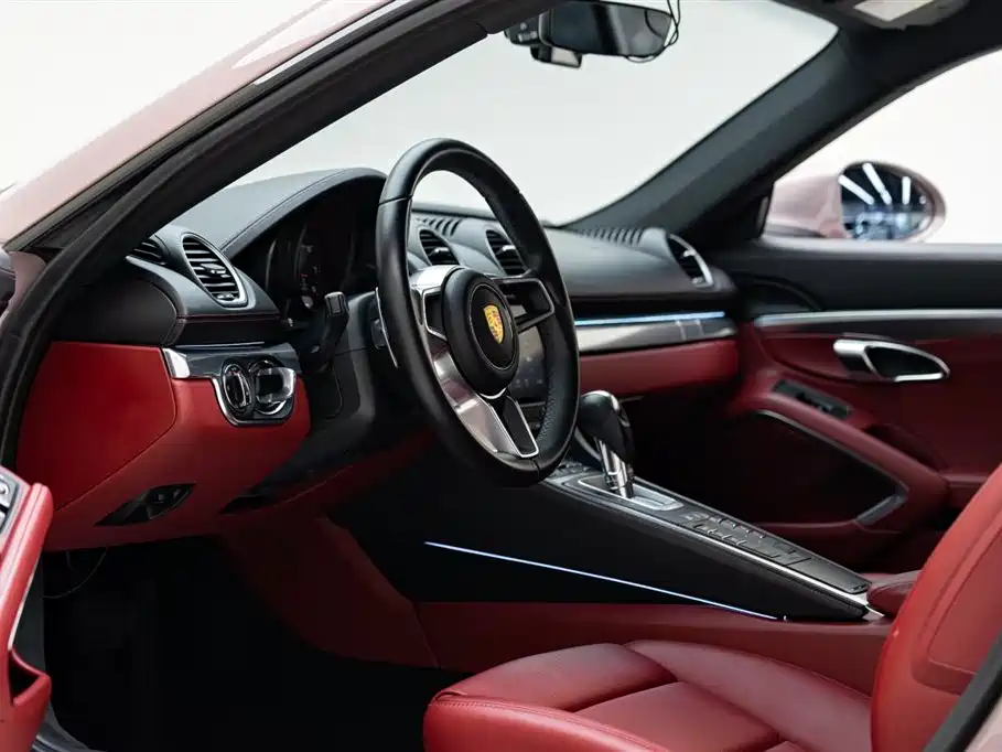 Porsche 718 Cayman 2.0T 2022 Model