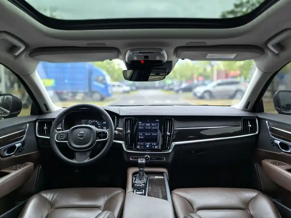 Volvo S90 2017 T4 Smart Edition