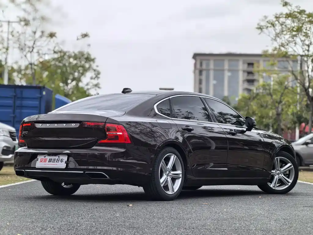Volvo S90 2017 T4 Smart Edition