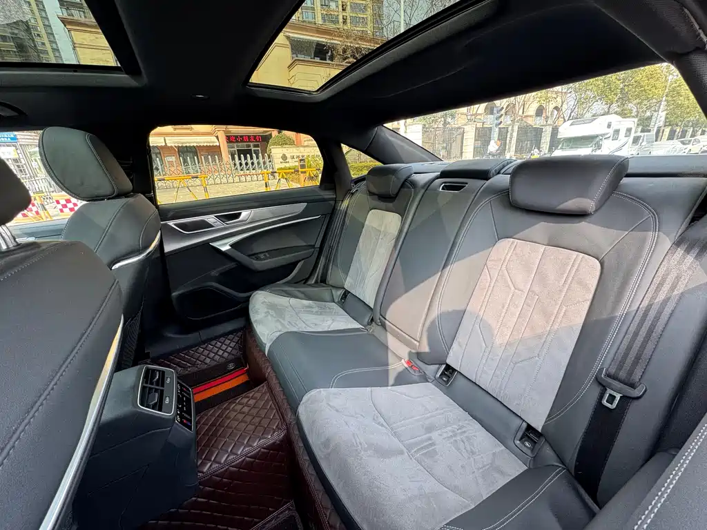 Audi A6L 2024 model 45 TFSI Prestige Dynamic Edition