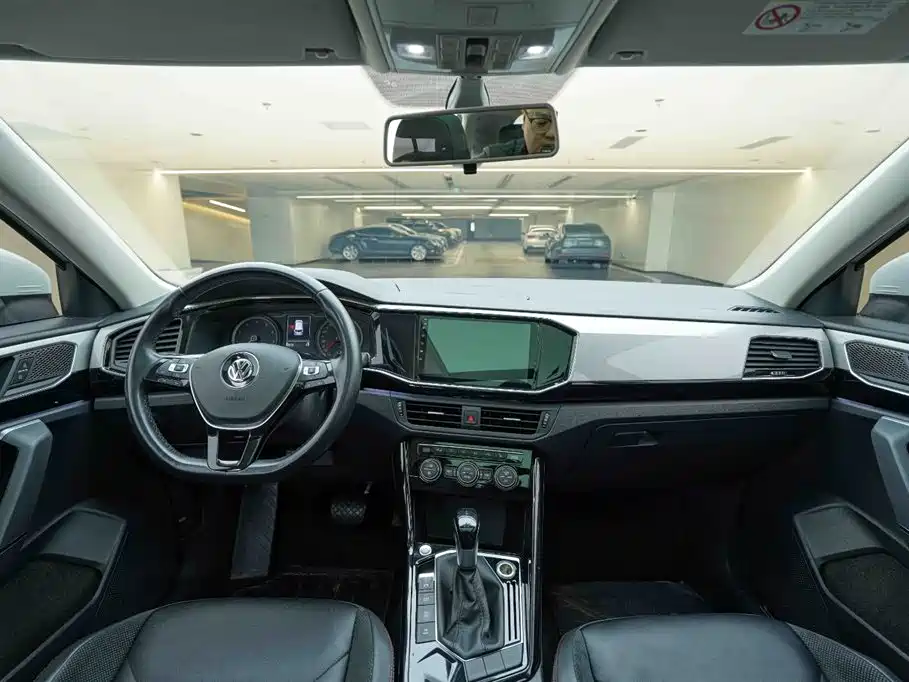 Tayron 2019 330 TSI Two-wheel Drive Luxury Edition National VI