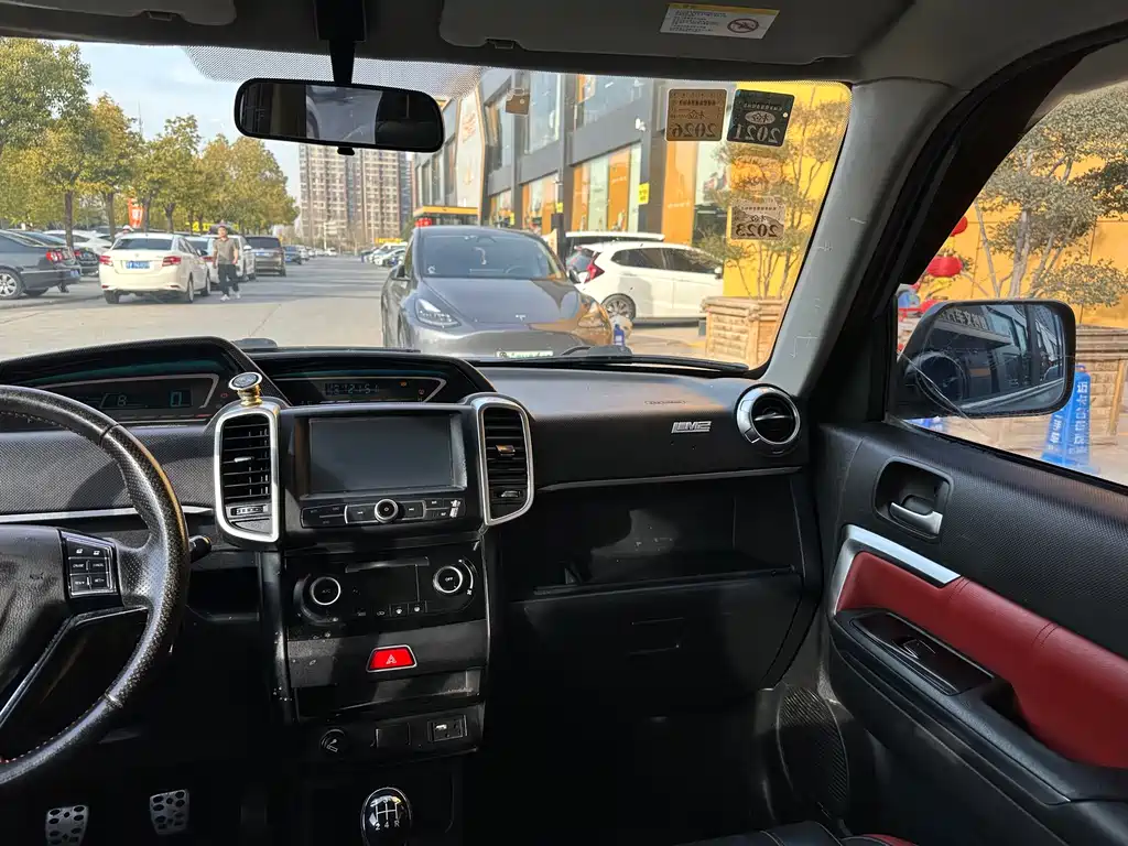 Changcheng M2 2014 Model 1.5L Manual Urban Edition