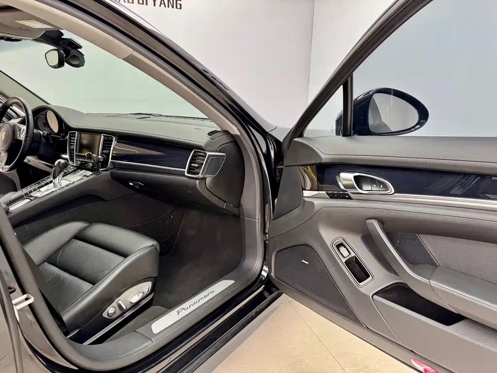 Panamera 2014 3.0T