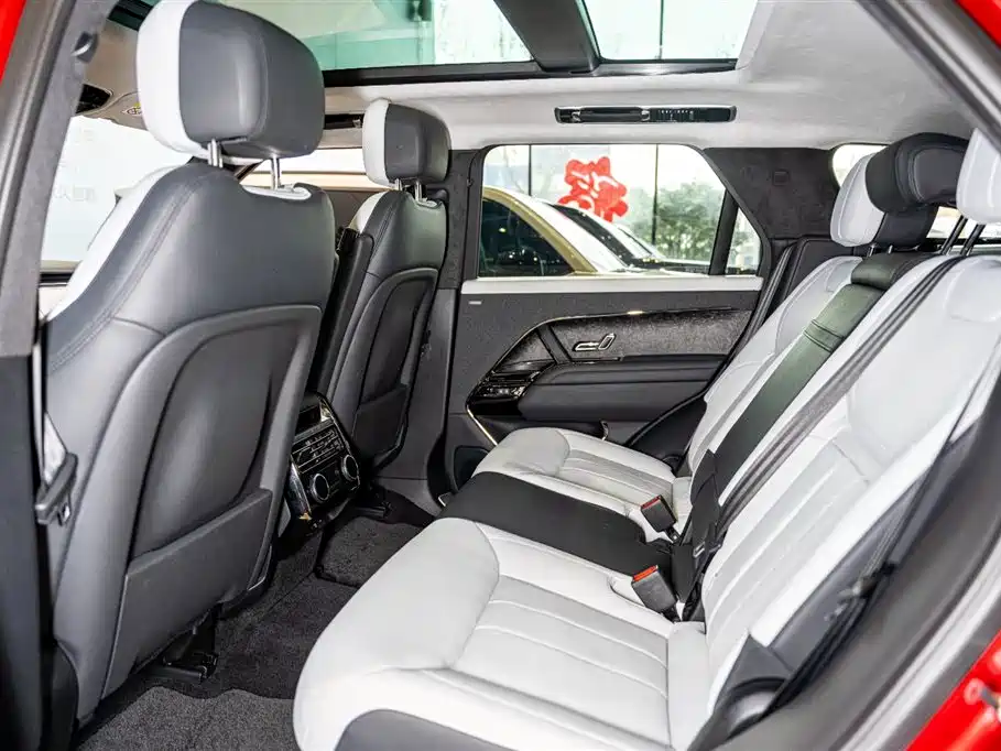 Range Rover Sport P510e Plug-in Hybrid First Edition 2023