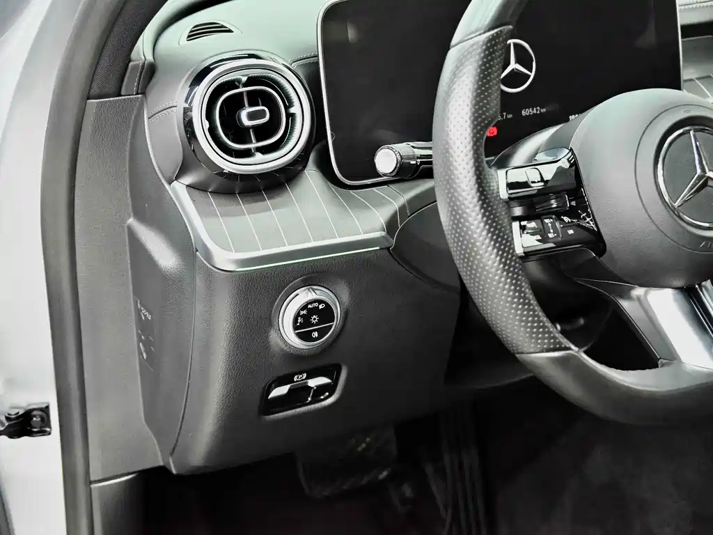 Mercedes-Benz C-Class 2024 C 260 L Sport Edition
