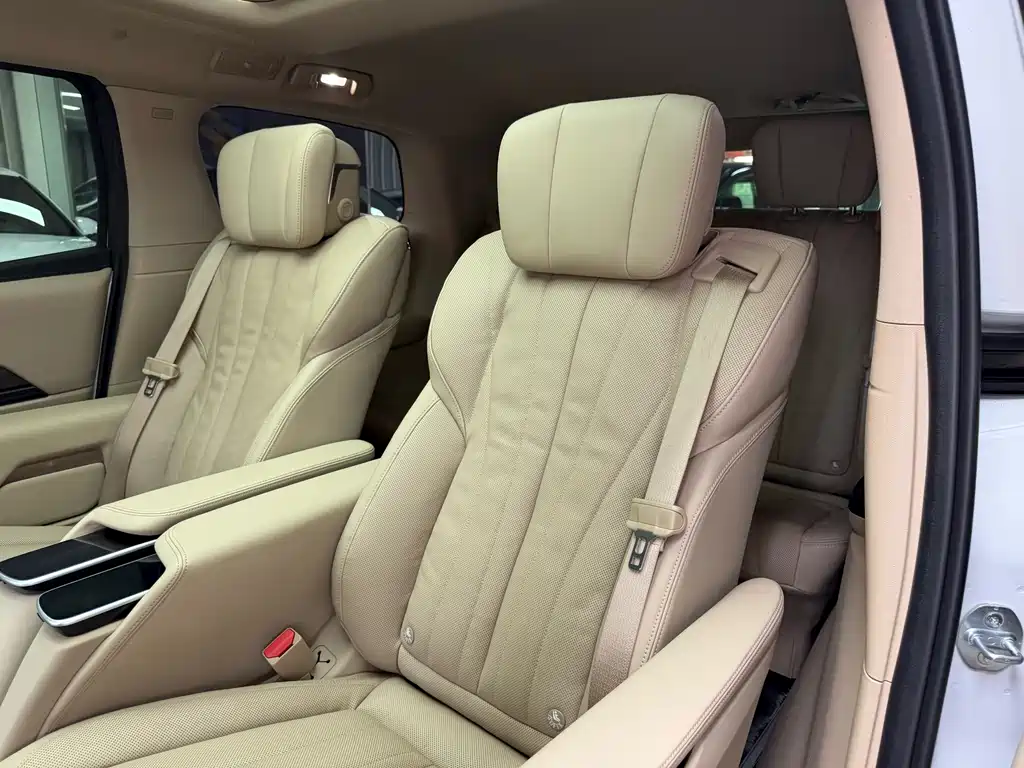 2023 Century 2.0T 7-seat Premium Edition