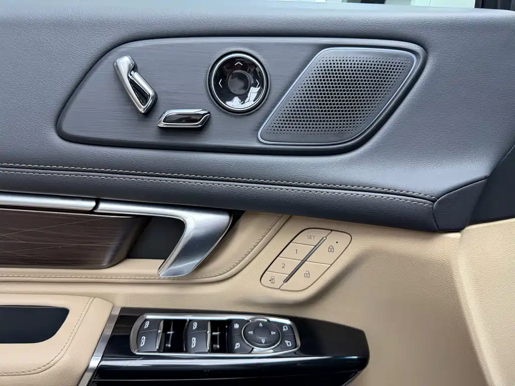 2023 Century 2.0T 7-seat Premium Edition