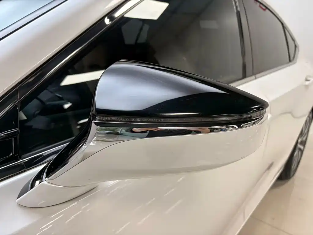Lexus ES 2020 200 Excellence Edition