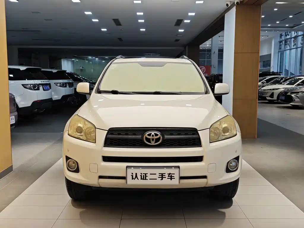RAV4 2009 Luxury Automatic Edition