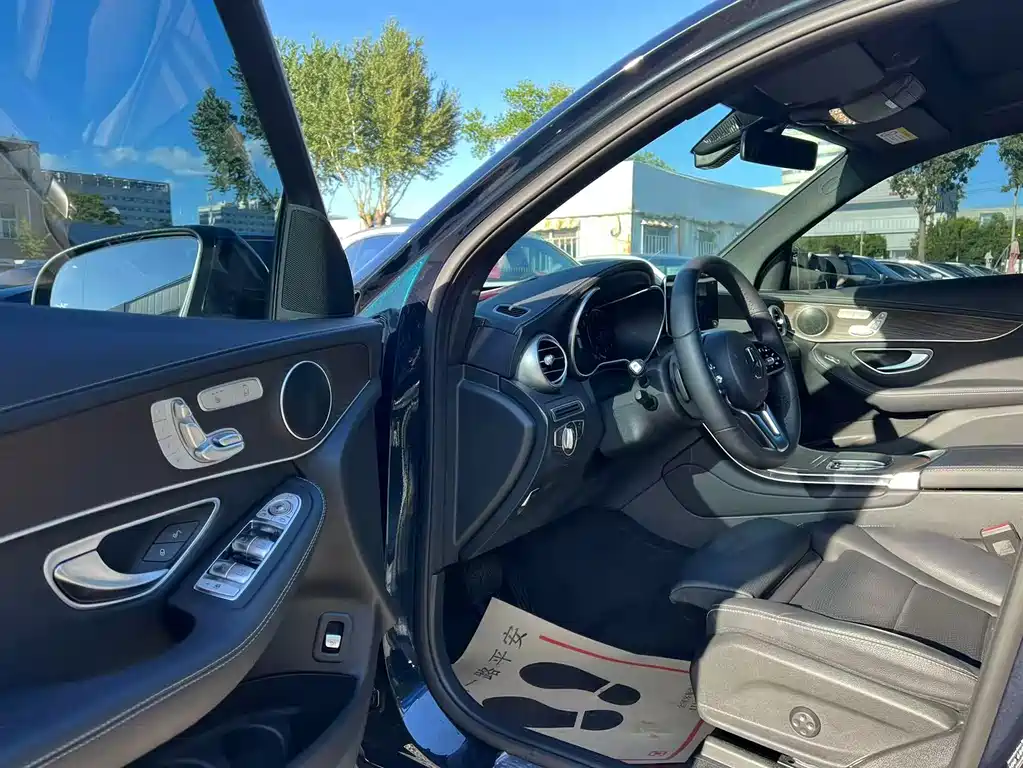 Mercedes-Benz GLC 2022 Facelift 260 L 4MATIC Luxury Edition