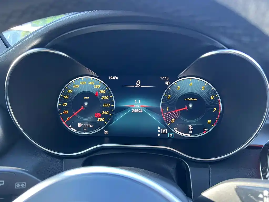 Mercedes-Benz GLC 2022 Facelift 260 L 4MATIC Luxury Edition