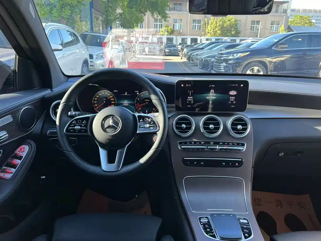 Mercedes-Benz GLC 2022 Facelift 260 L 4MATIC Luxury Edition