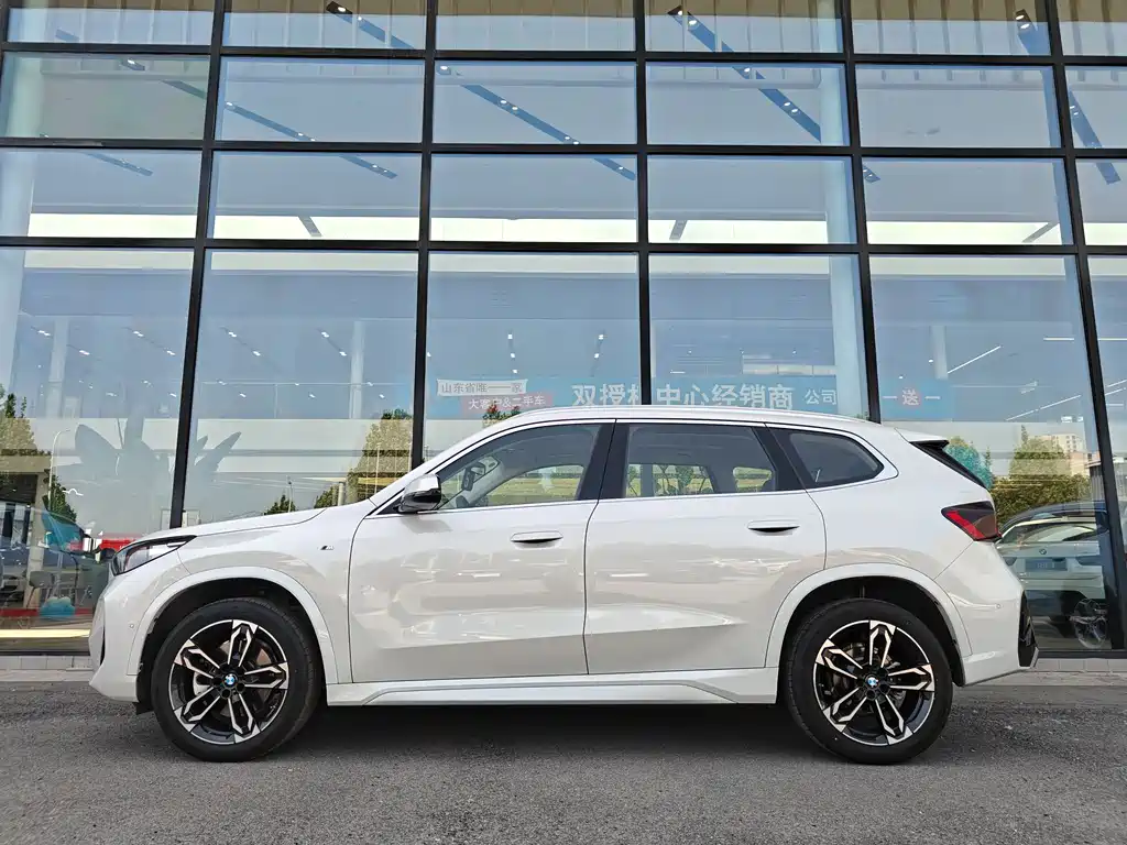 BMW X1 2024 sDrive25Li M Sport Package