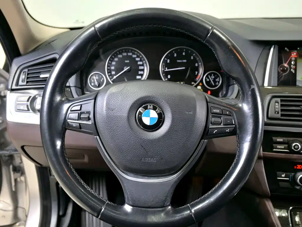 BMW 5 Series 2014 model 525Li Luxury Design Package