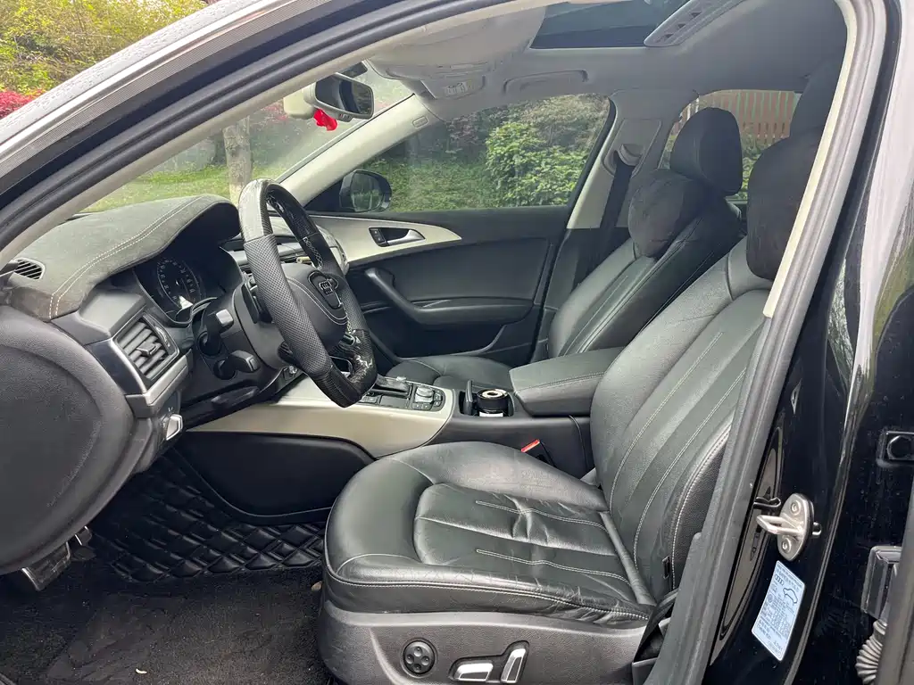 Audi A6L 2018 30th Anniversary Edition TFSI Sport Line