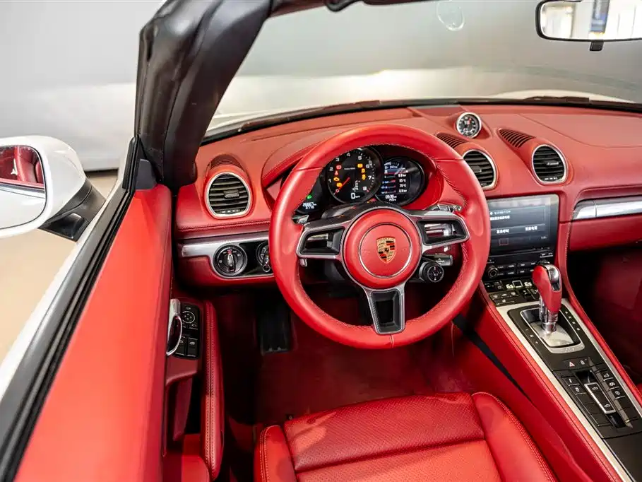 Porsche 718 Boxster 2.0T 2022 Model