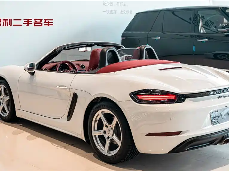 Porsche 718 Boxster 2.0T 2022 Model