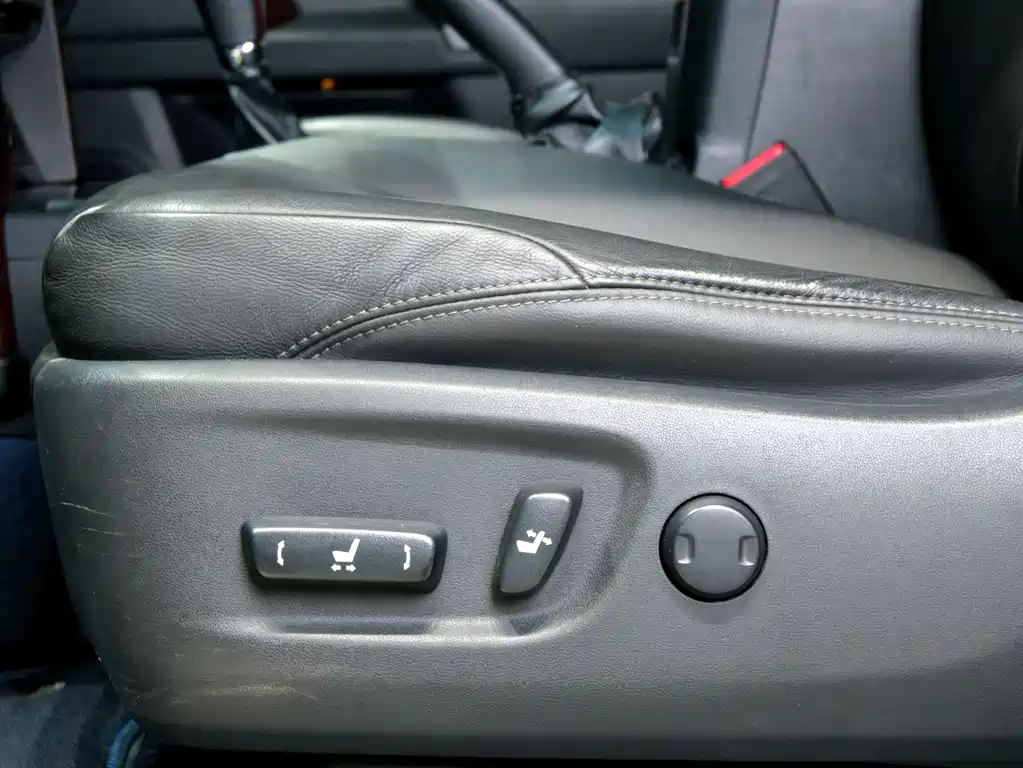 Prado 2016 3.5L Automatic TX-L NAVI