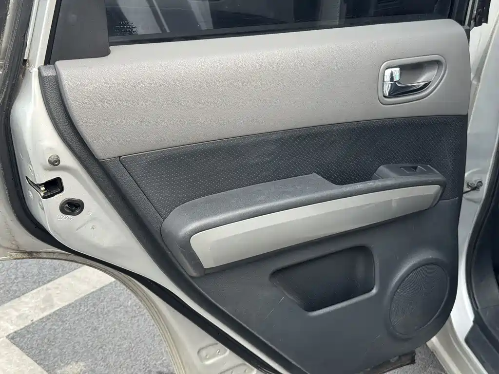 Qashqai 2010 2.5L Manual Luxury Edition 4WD