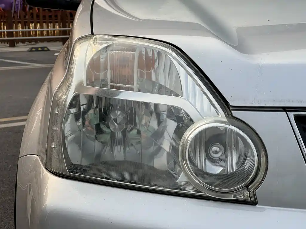 Qashqai 2010 2.5L Manual Luxury Edition 4WD