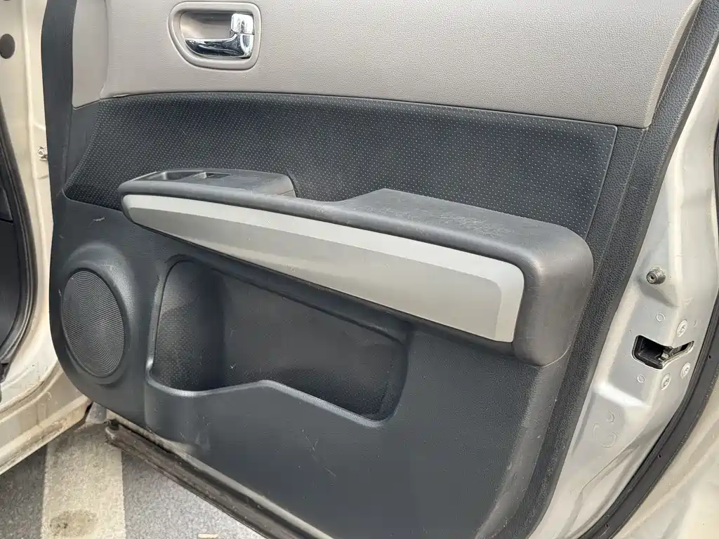 Qashqai 2010 2.5L Manual Luxury Edition 4WD