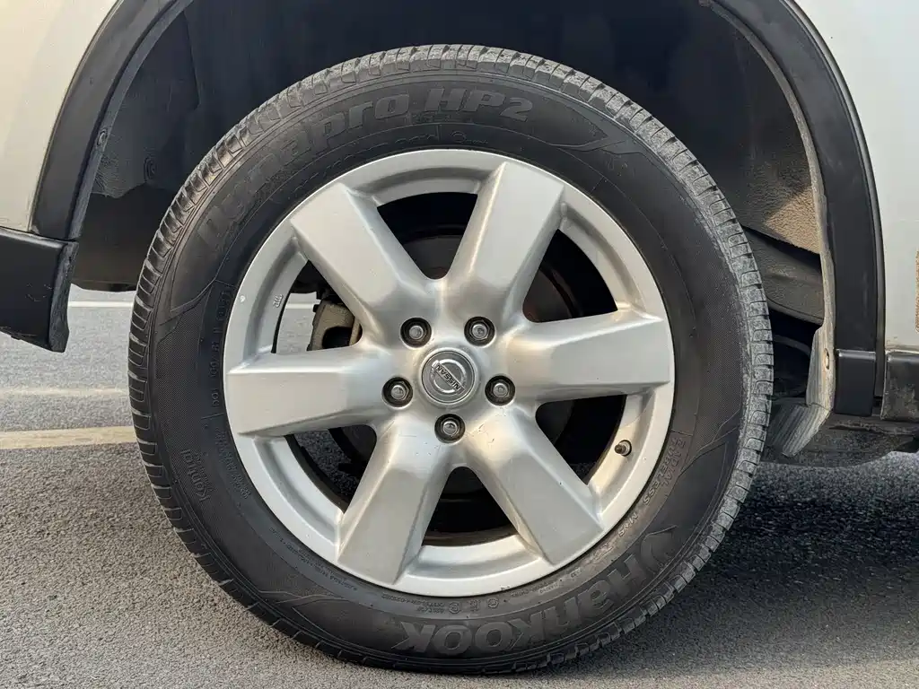 Qashqai 2010 2.5L Manual Luxury Edition 4WD