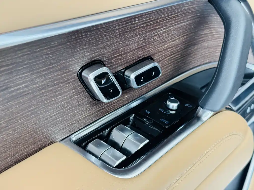 Range Rover 2023 3.0 L6 400PS Creation Extended Edition