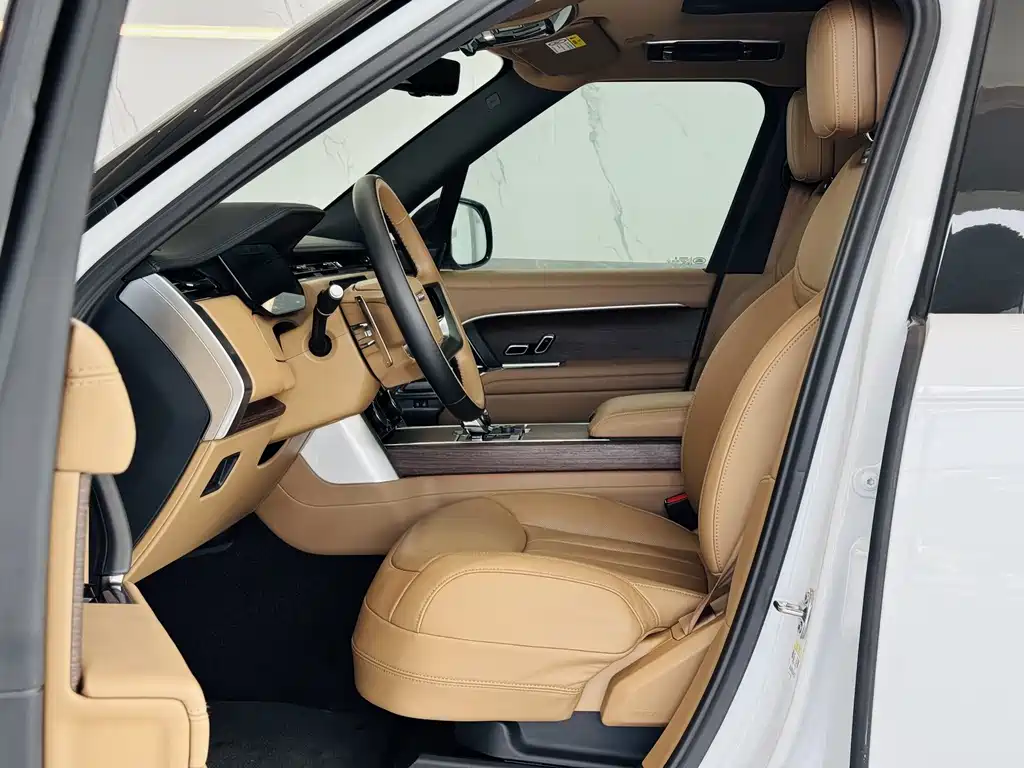 Range Rover 2023 3.0 L6 400PS Creation Extended Edition