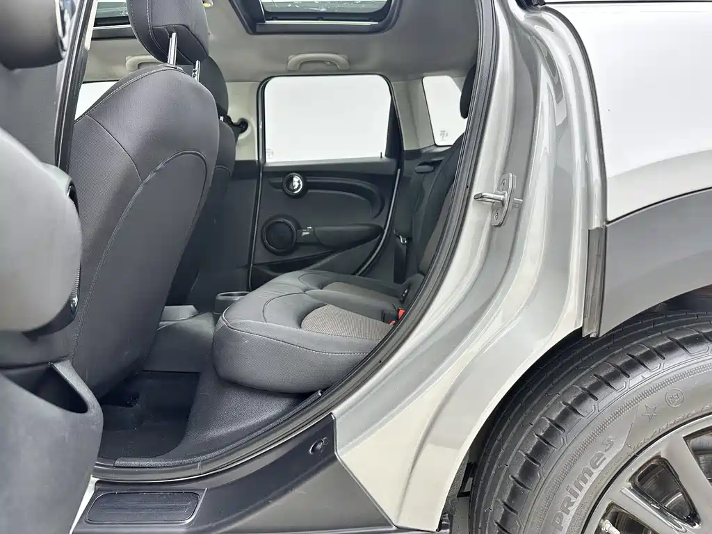 MINI 2023 1.5T ONE 5-Door Edition