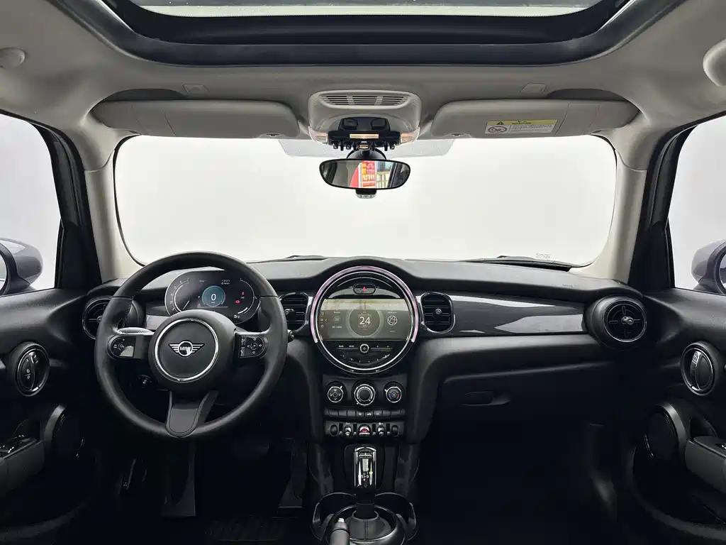 MINI 2023 1.5T ONE 5-Door Edition