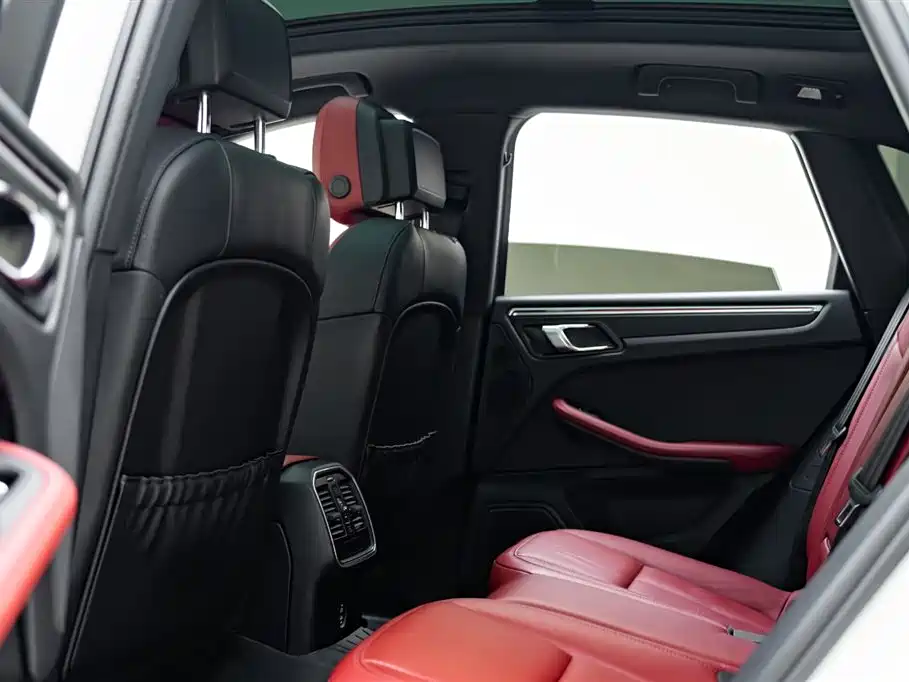 Macan 2023 2.0T