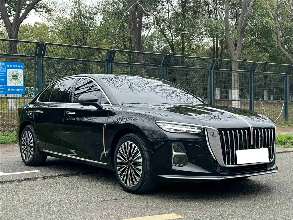 Hongqi H5 2025 Model 2.0T Automatic Qi Chang Edition