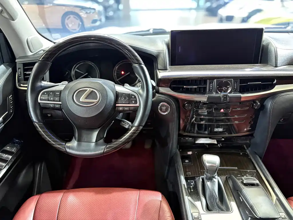 Lexus LX 2017 570 Luxury Edition