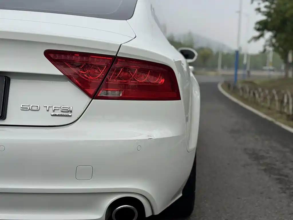 Audi A7 2014 model 35 FSI quattro Tech Line