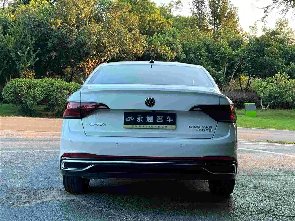 2023 Volkswagen Sagitar 300 TSI DSG Prestige Edition