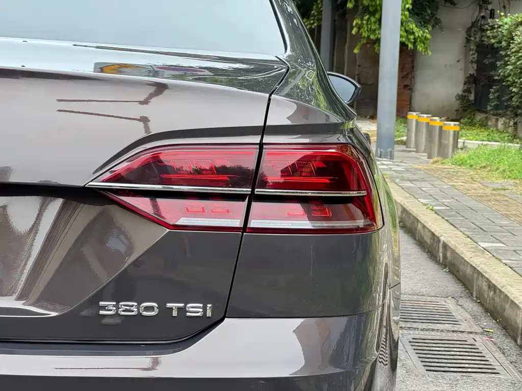Huayang 2018 Model 380TSI Two-Wheel Drive Business Edition