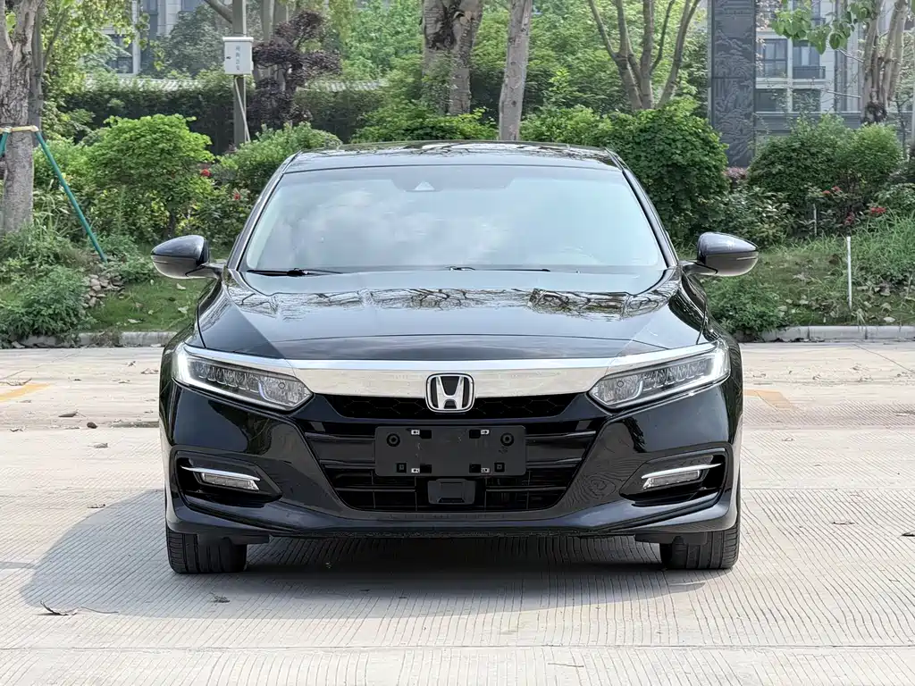 Accord 2018 Hybrid 2.0L Sharp Lead Edition National VI