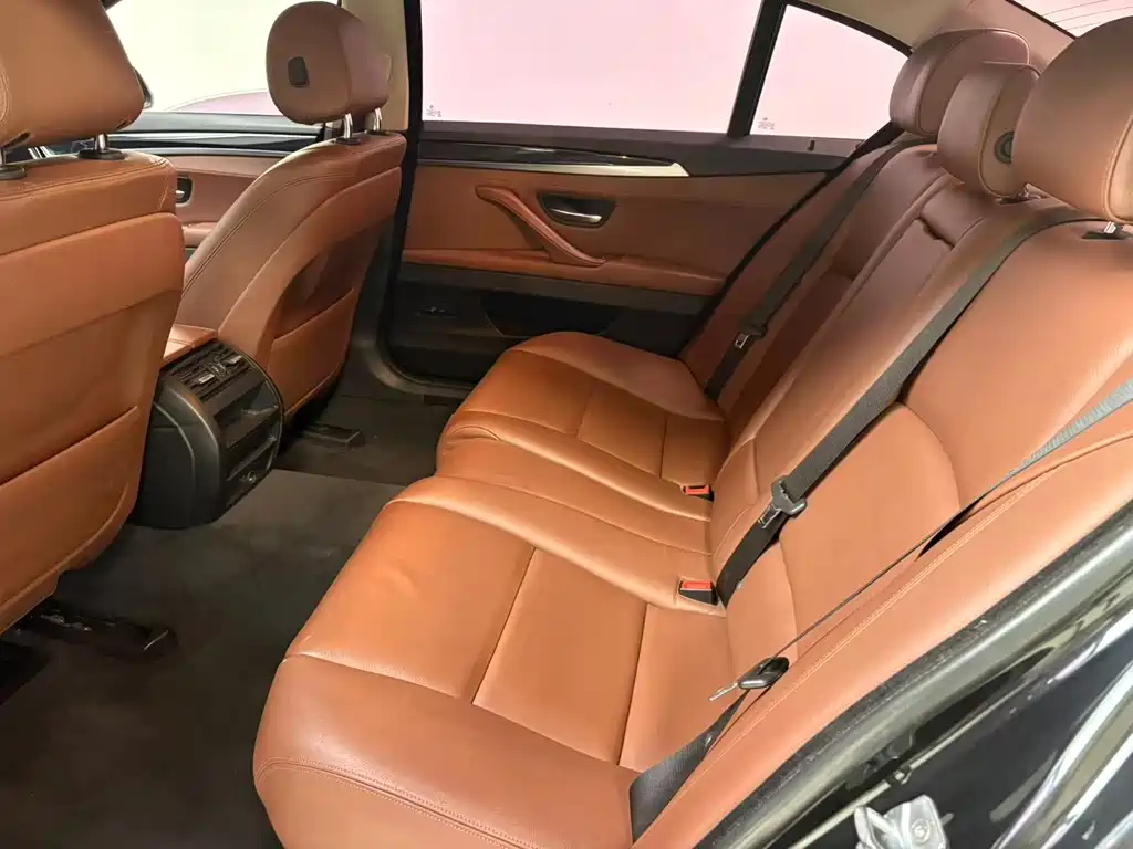 BMW 5 Series 2014 model 520Li Elegant Edition