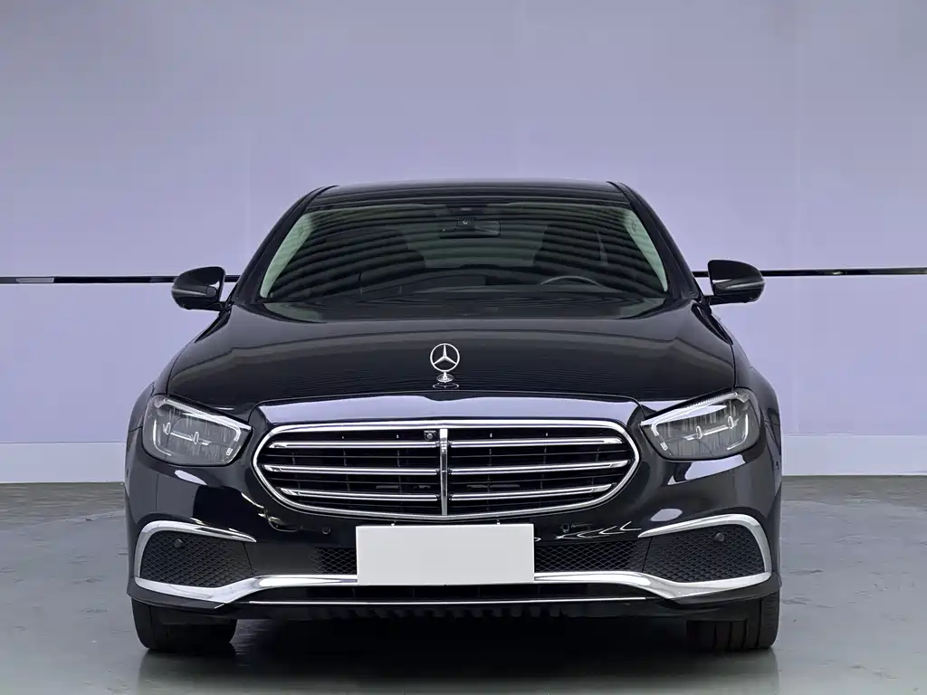 Mercedes-Benz E-Class 2023 E 300 L Fashion Edition