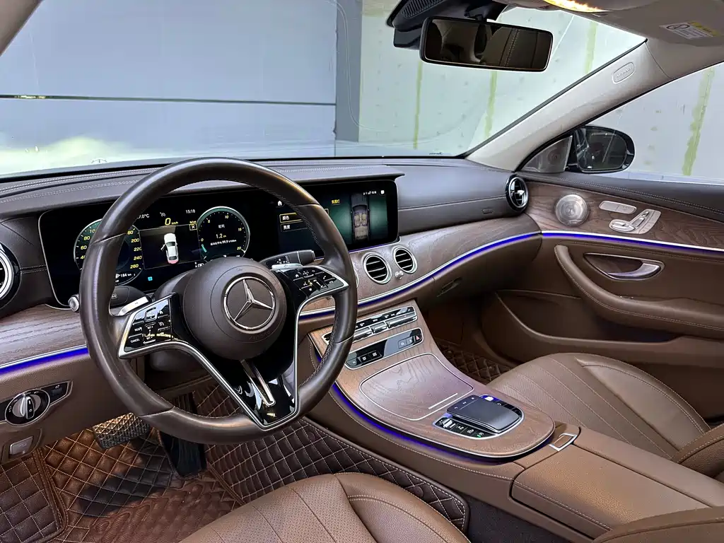 Mercedes-Benz E-Class 2023 E 300 L Fashion Edition