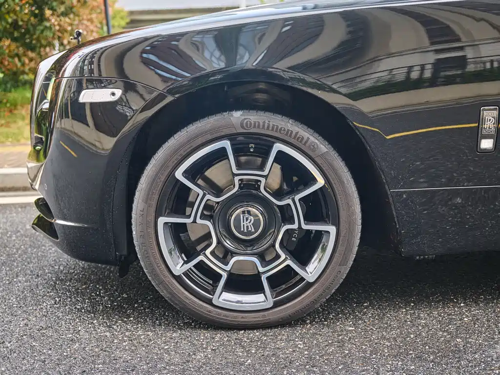 Mystery 2018 6.6T Black Badge