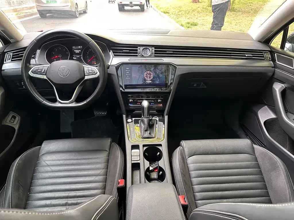 Magotan 2020 330TSI DSG Leading Edition