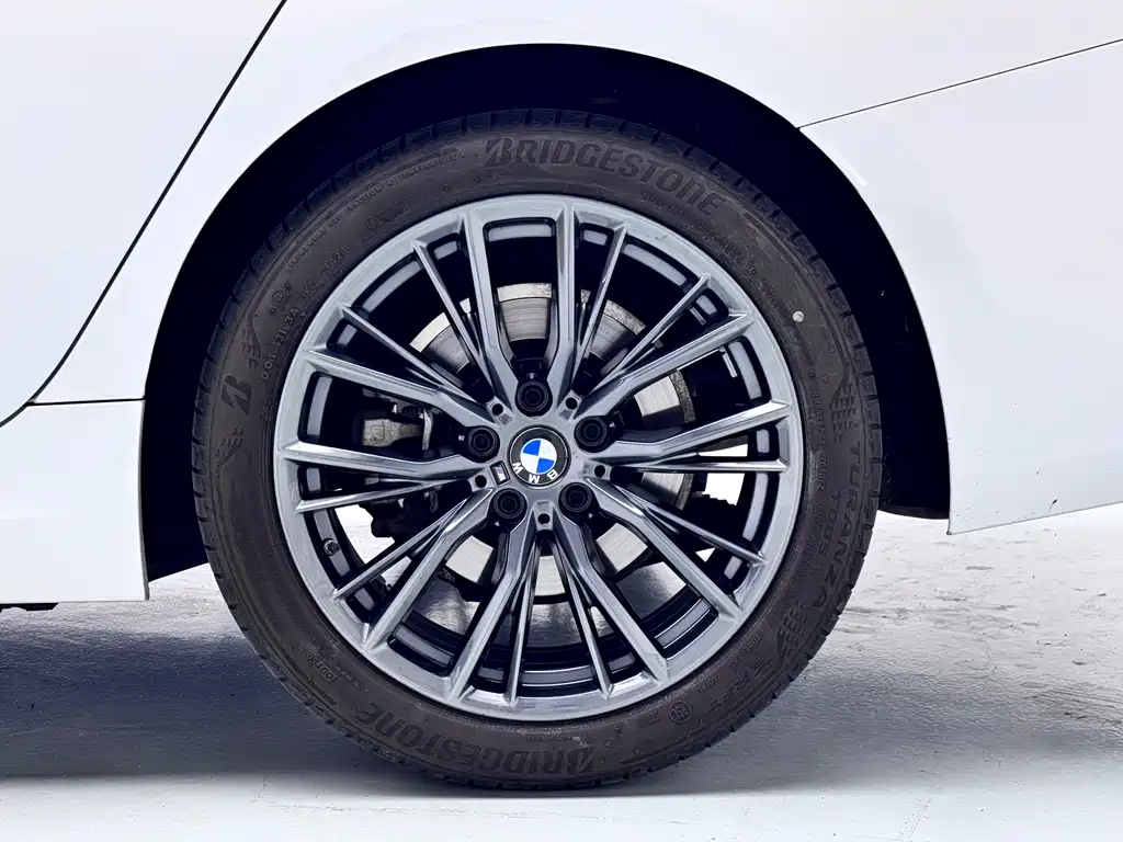 BMW 3 Series 2023 Model 325i M Sport Nightshade Package