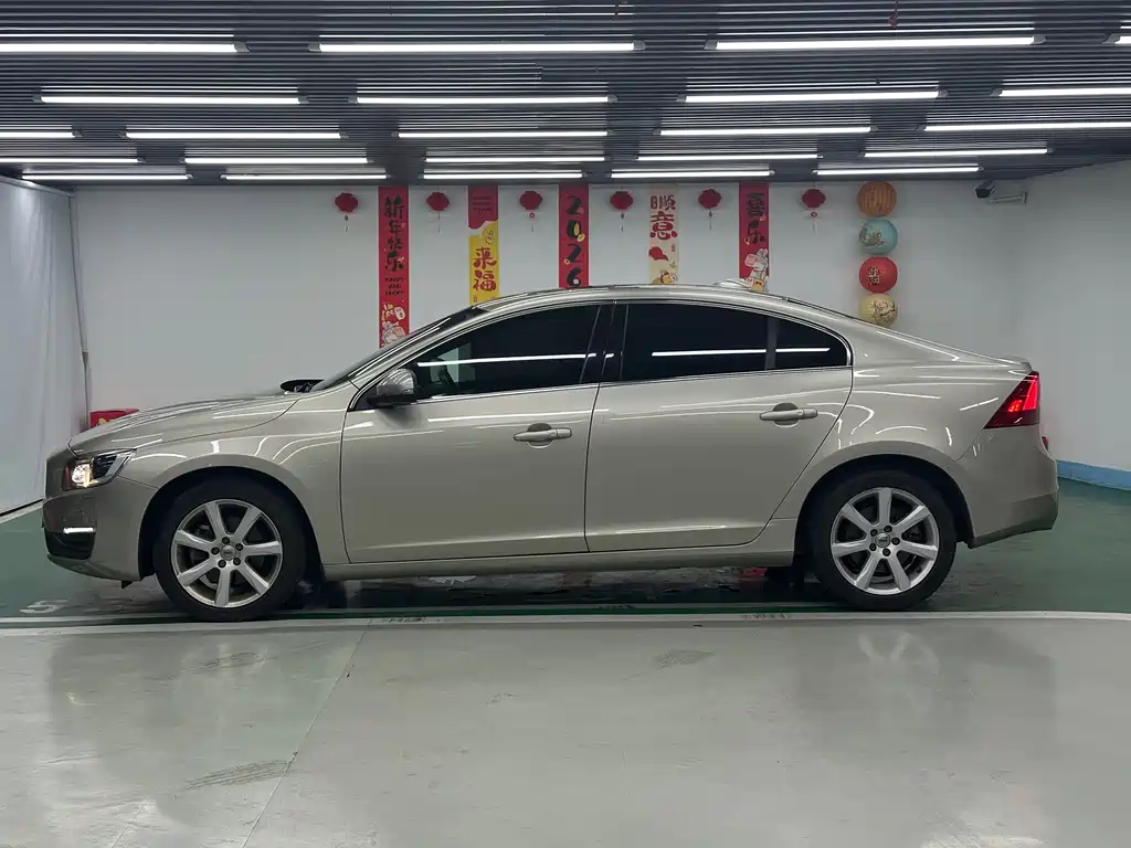 Volvo S60 2017 S60L T5 Smart Drive Edition