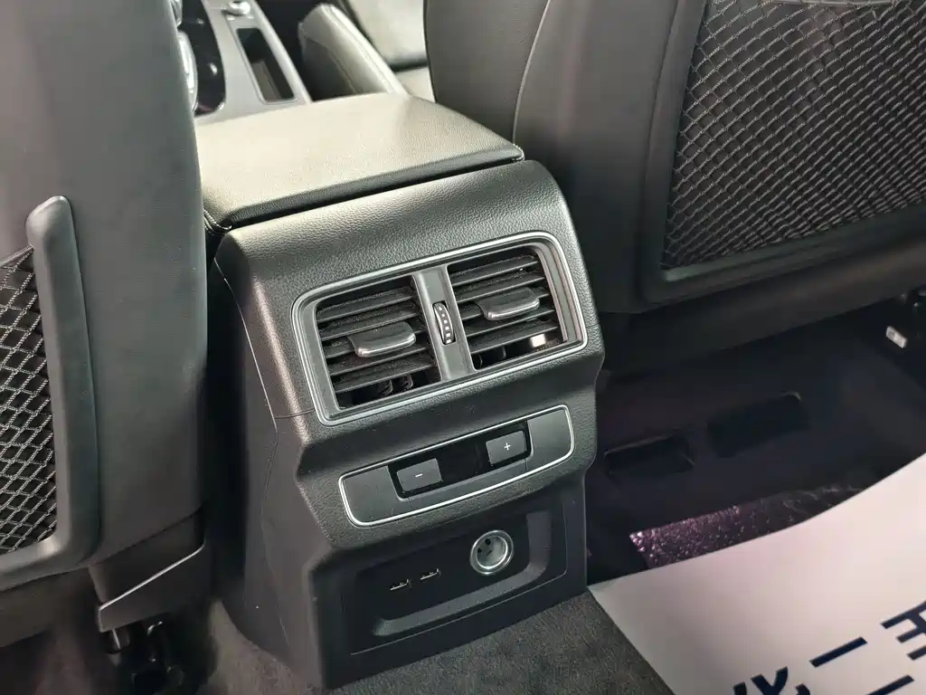 Audi Q5L 2022 40T Luxury Dynamic Edition