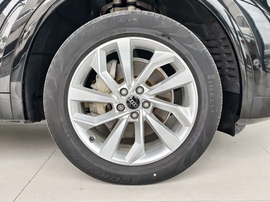 Audi Q5L 2022 40T Luxury Dynamic Edition