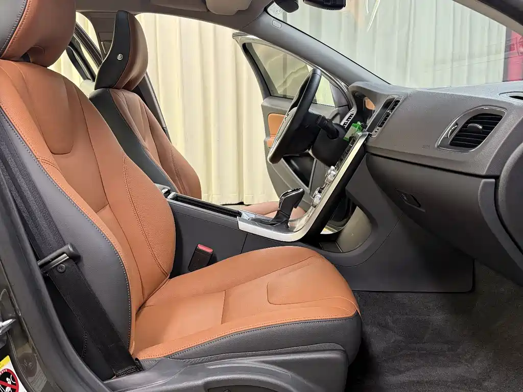 Volvo S60 2018 S60L T4 Smart Vision 2018 Edition