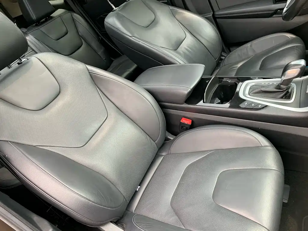 Escape 2016 EcoBoost 245 AWD Premium 7-seat