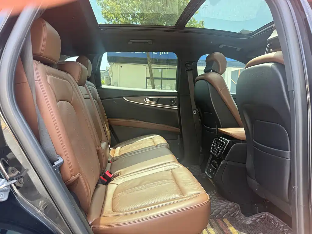 Navigator 2022 2.7T AWD Premium Edition