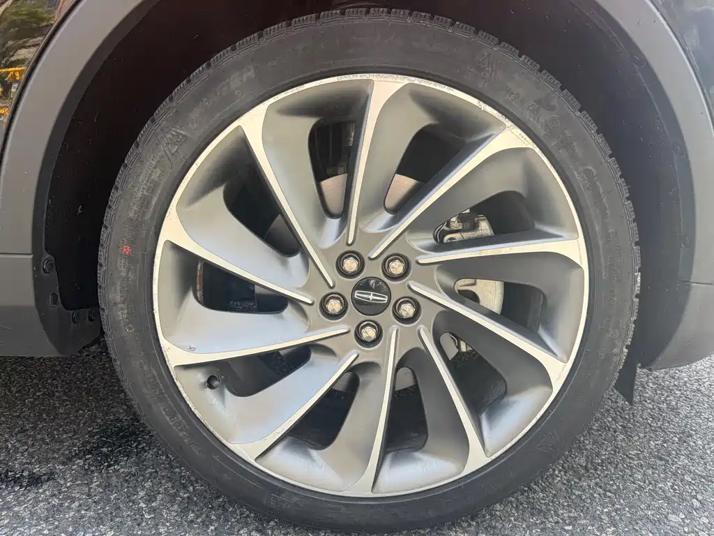 Navigator 2022 2.7T AWD Premium Edition